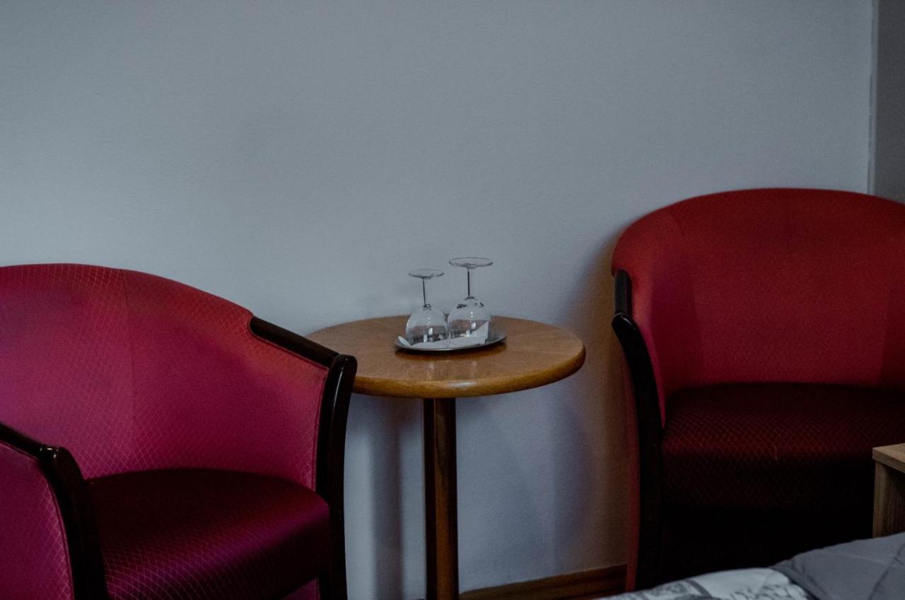 Hotel Kerling Banská Štiavnica المظهر الخارجي الصورة