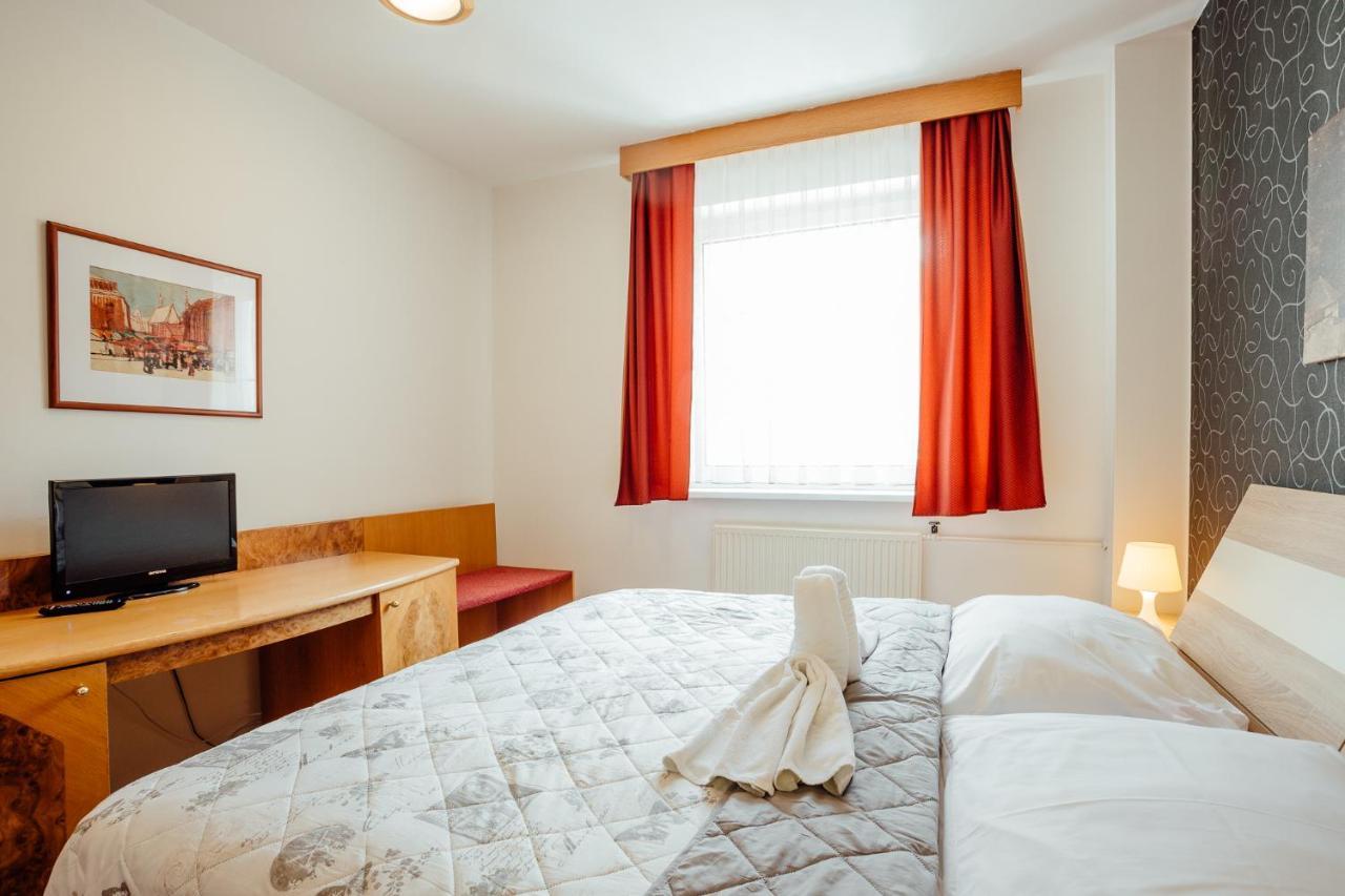 Hotel Kerling Banská Štiavnica المظهر الخارجي الصورة