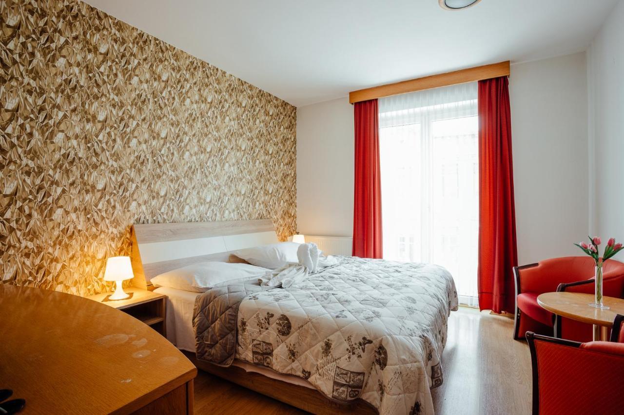 Hotel Kerling Banská Štiavnica المظهر الخارجي الصورة