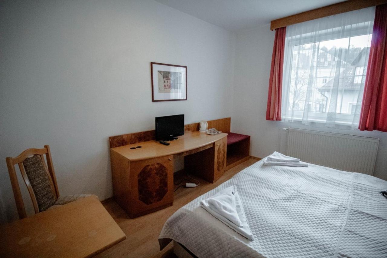Hotel Kerling Banská Štiavnica المظهر الخارجي الصورة