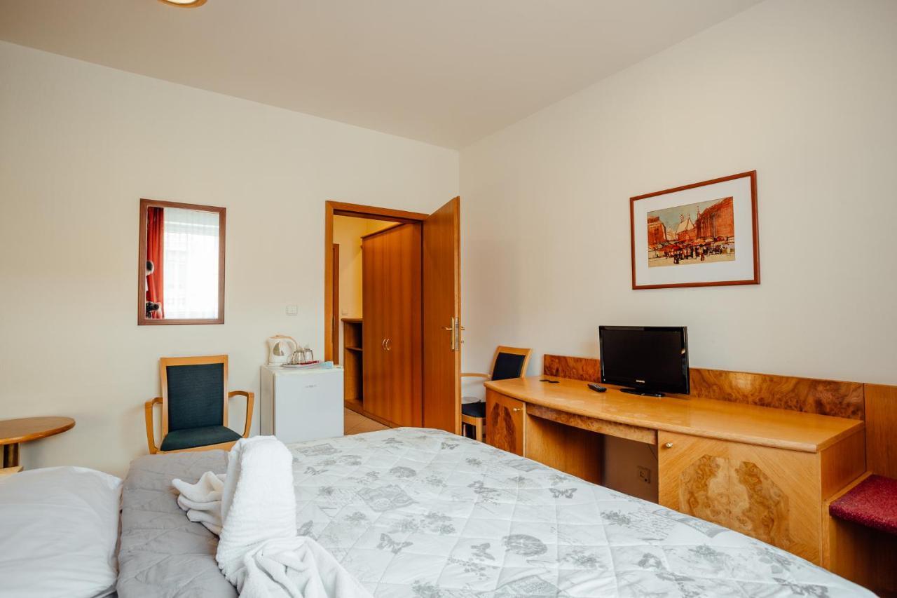 Hotel Kerling Banská Štiavnica المظهر الخارجي الصورة