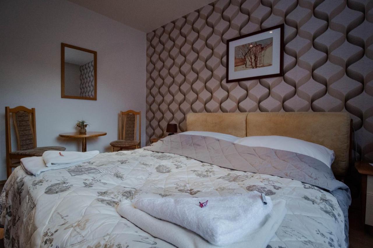 Hotel Kerling Banská Štiavnica المظهر الخارجي الصورة