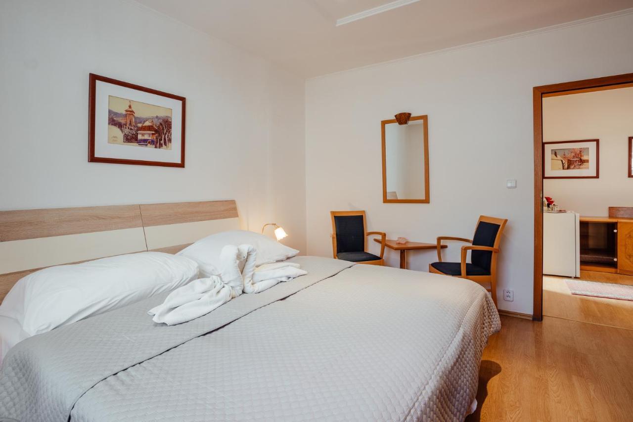 Hotel Kerling Banská Štiavnica المظهر الخارجي الصورة