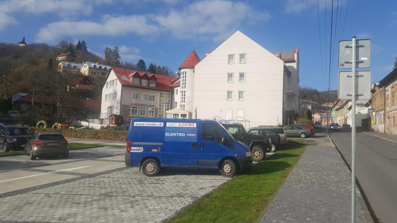 Hotel Kerling Banská Štiavnica المظهر الخارجي الصورة